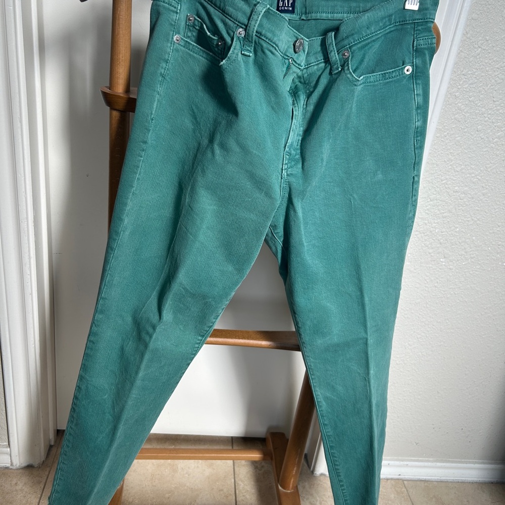 GAP Green Skinny Jeans